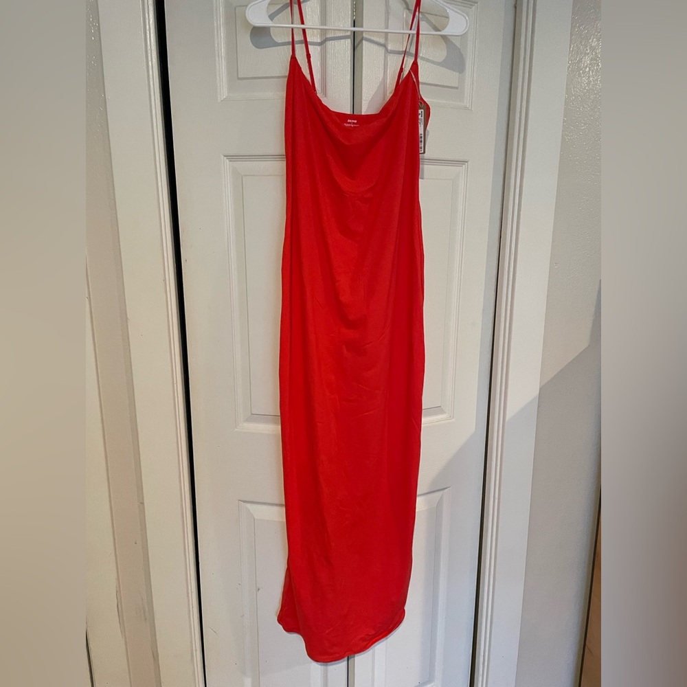 Skims- FITS EVERYBODY
LONG SLIP DRESS |
POPPY